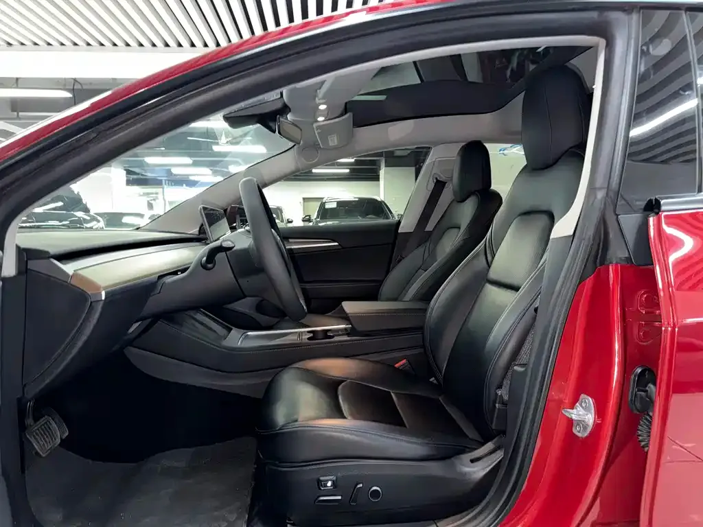 Tesla Model 3 2021 из CN, фото 3