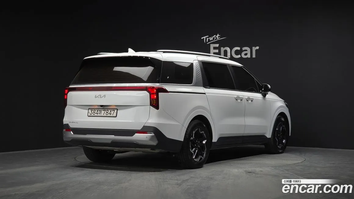 Kia Carnival — фото 3