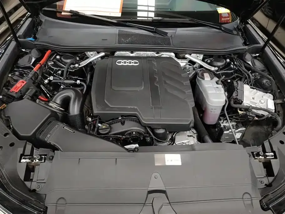 Audi A6L 2024 из CN, фото 4