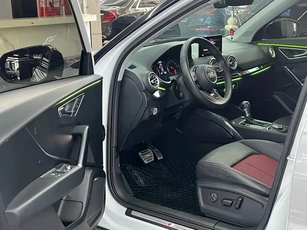 Audi Q2L 2021 из CN, фото 3