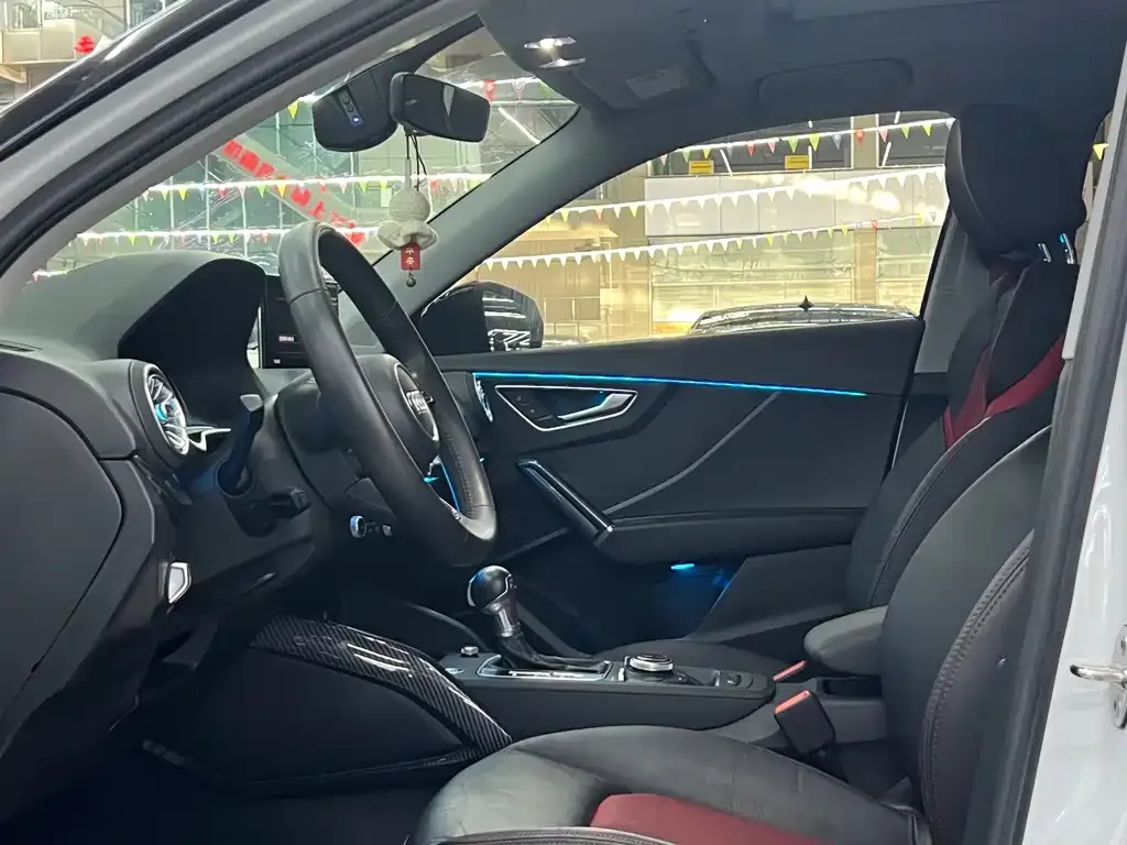 Audi Q2L 2021 из CN, фото 5