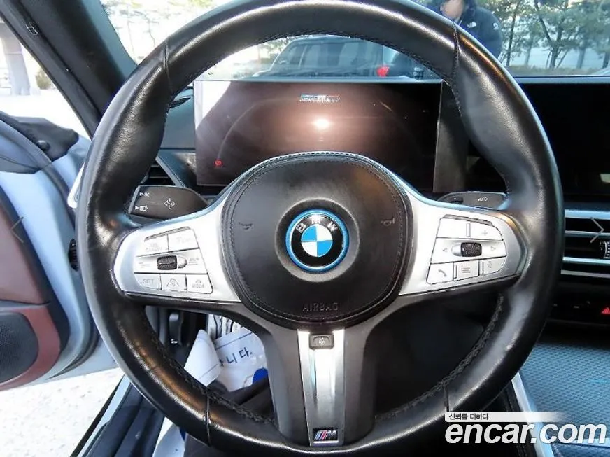 BMW i4 2024 из KR, фото 8