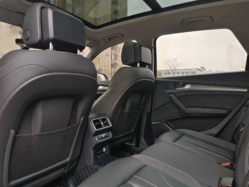 Audi Q5L 2022 из CN, фото 3