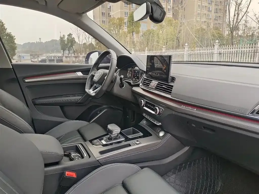 Audi Q5L 2022 из CN, фото 8