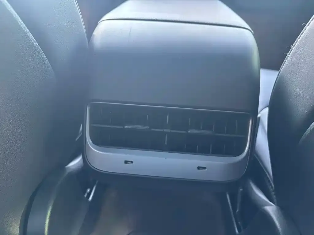 Tesla Model Y 2022 из CN, фото 2
