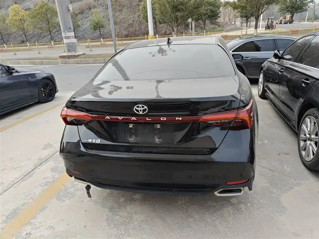 Toyota Avalon 2022 из CN, фото 3