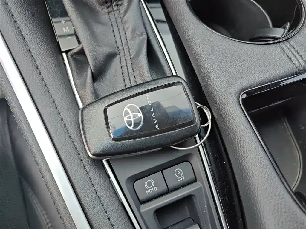 Toyota Avalon 2022 из CN, фото 6