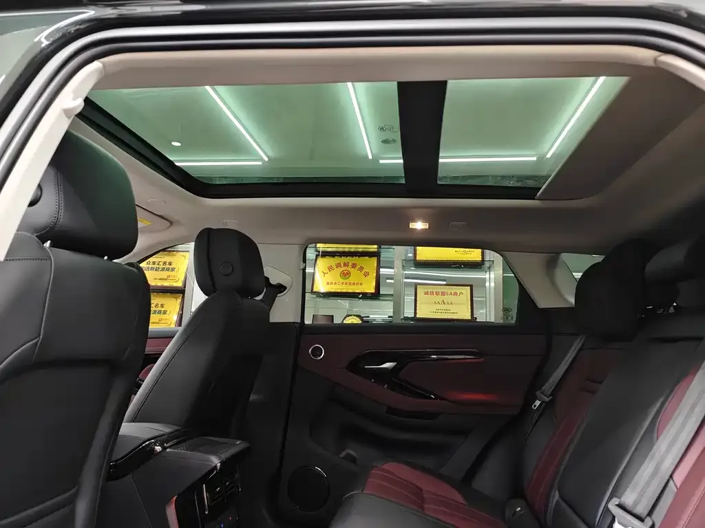 Land Rover Evoque 2024 из CN, фото 10