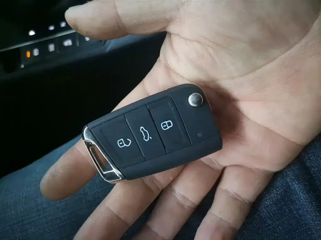 Volkswagen Lavida 2023 из CN, фото 9