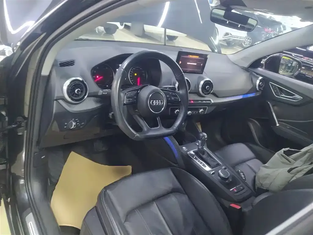 Audi Q2L 2023 из CN, фото 5