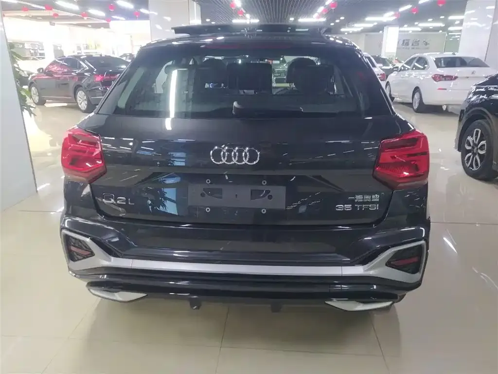Audi Q2L 2023 из CN, фото 6