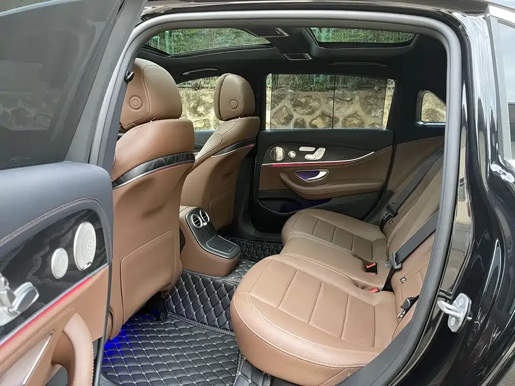 Mercedes-Benz E-Class 2022 из CN, фото 5