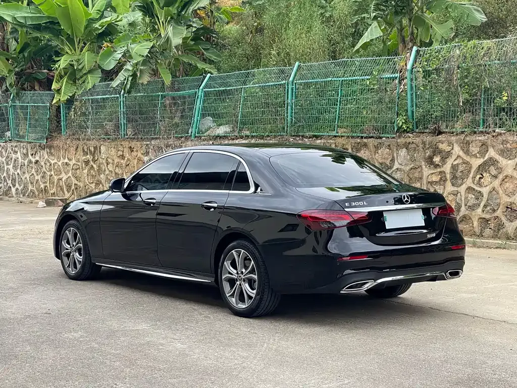 Mercedes-Benz E-Class 2022 из CN, фото 8