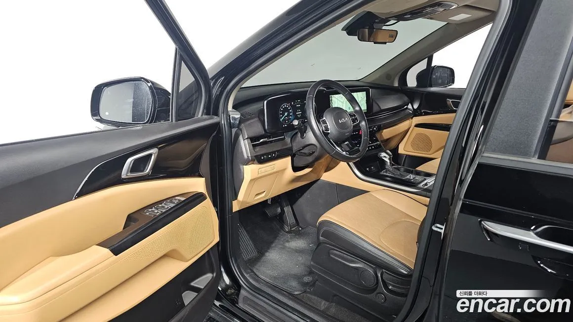 Kia Carnival — фото 10
