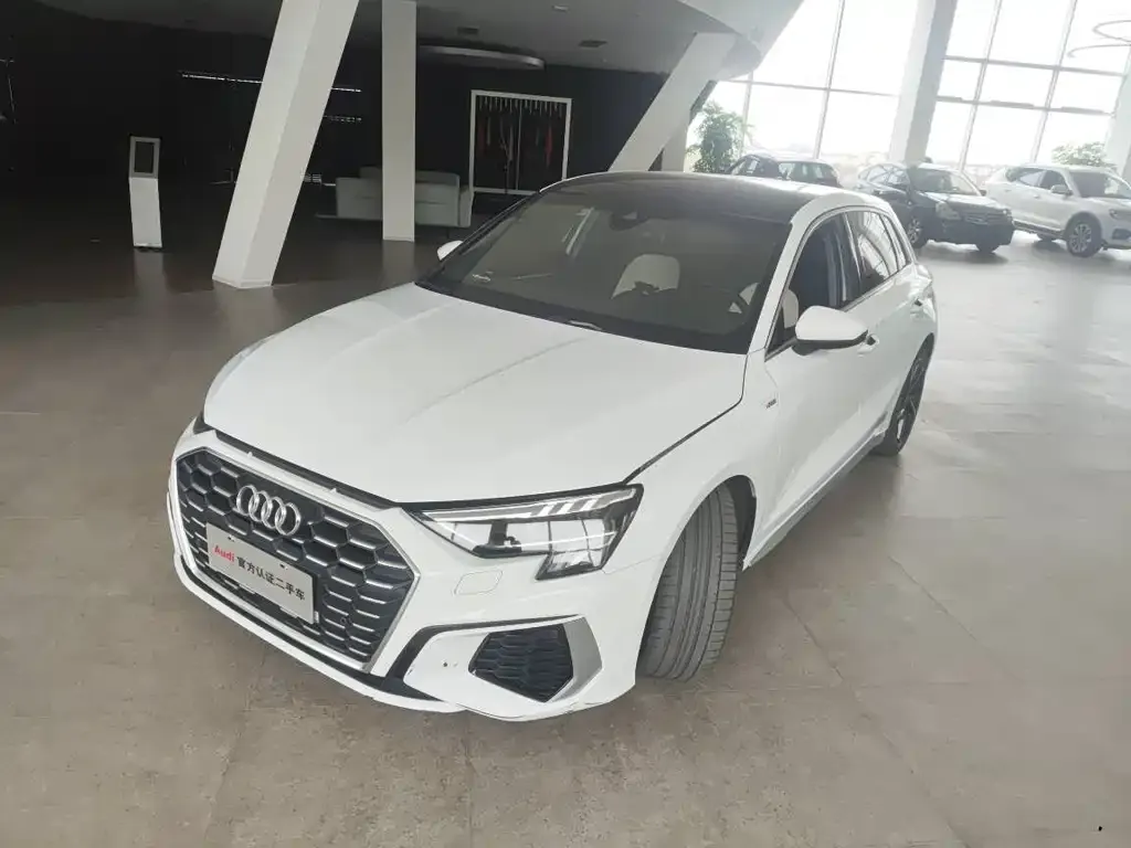 Audi A3 2022 из CN, фото 1