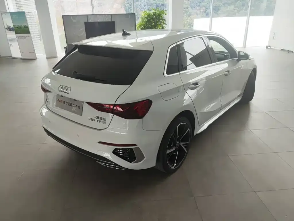 Audi A3 2022 из CN, фото 4