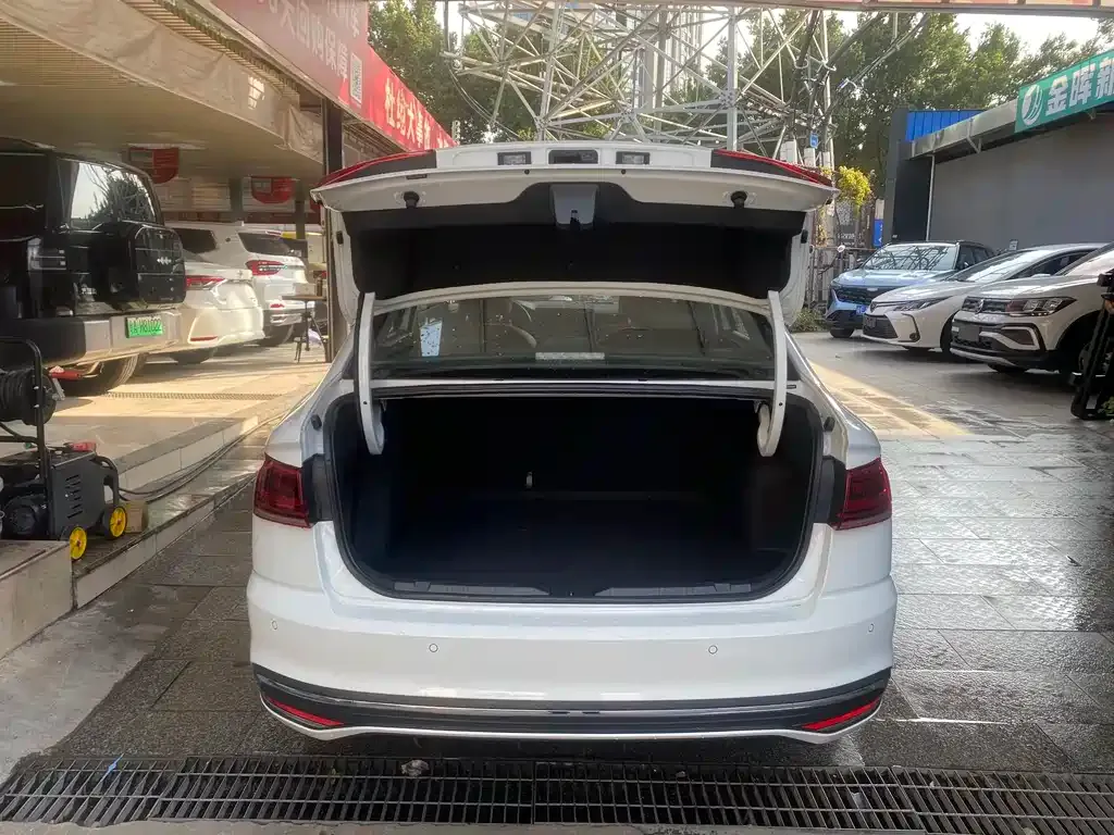 Volkswagen Bora 2025 из CN, фото 8