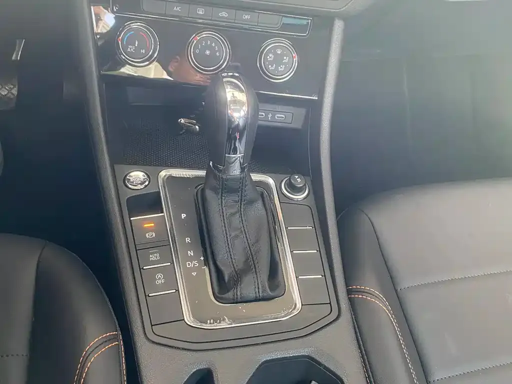 Volkswagen Bora 2025 из CN, фото 2