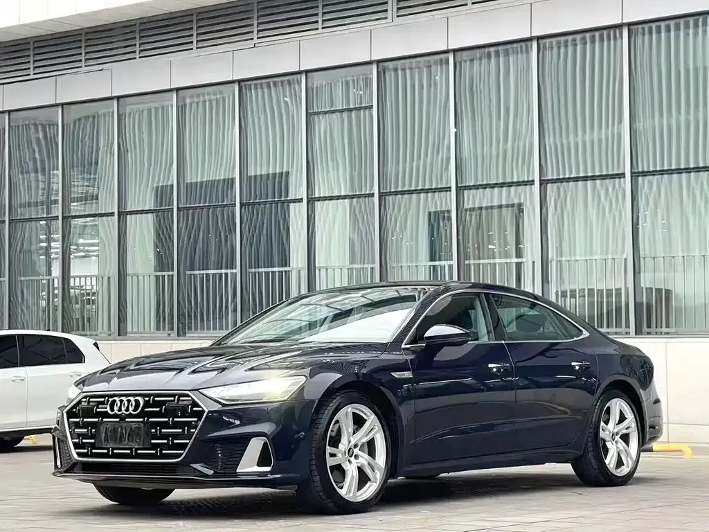 Audi A7L 2023 из CN, фото 1