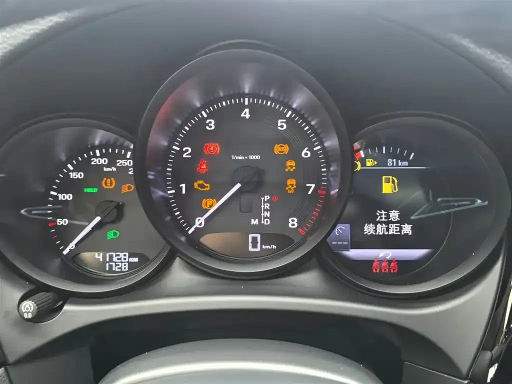 Porsche Macan 2022 из CN, фото 2