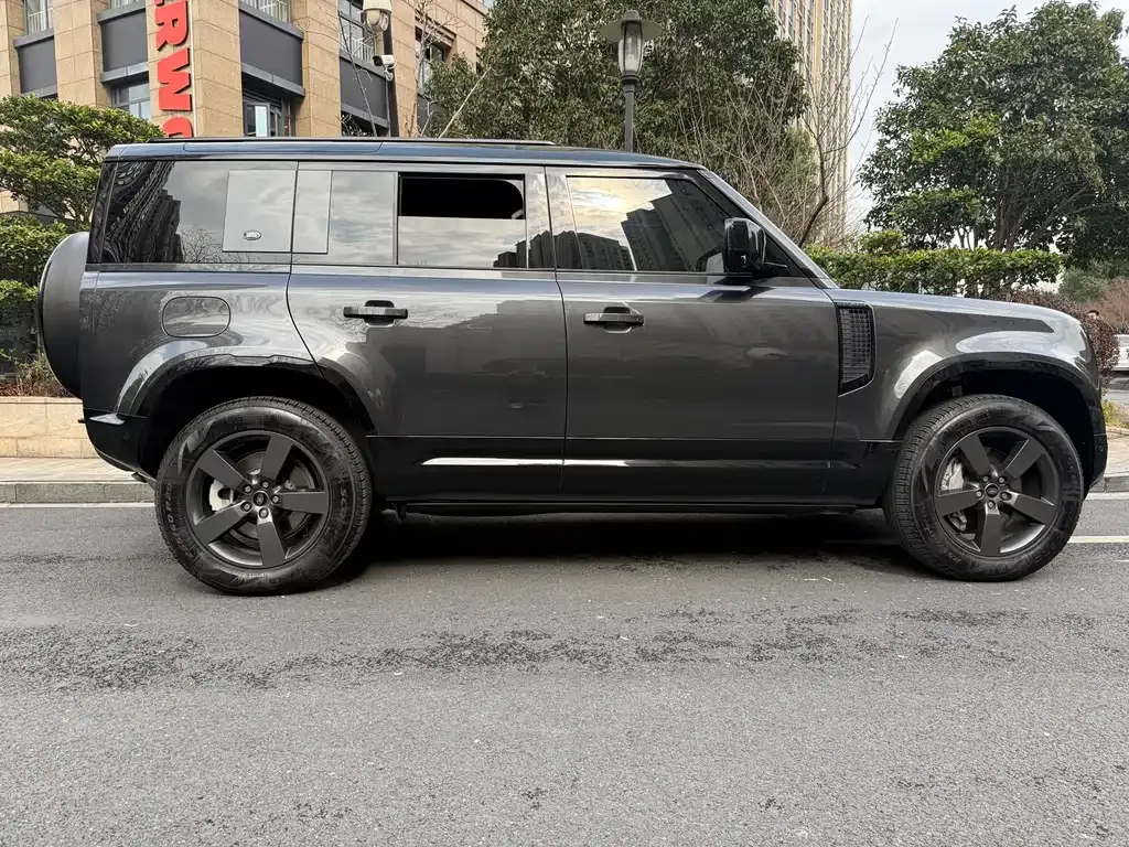 Land Rover Defender 2024 из CN, фото 4