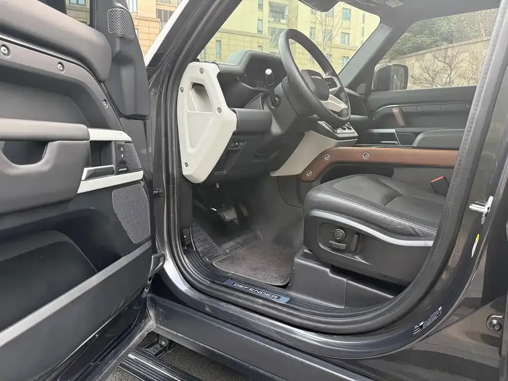 Land Rover Defender 2024 из CN, фото 9