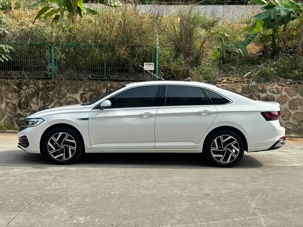 Volkswagen Sagitar 2023 из CN, фото 8