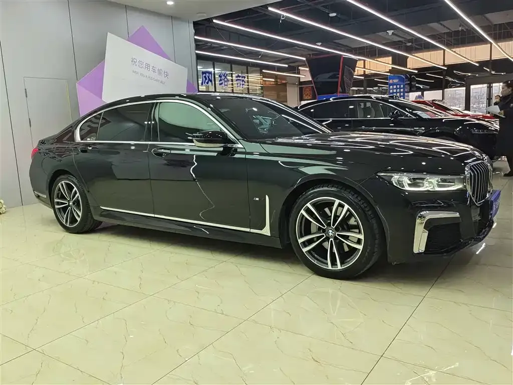 BMW 7 Series 2021 из CN, фото 3