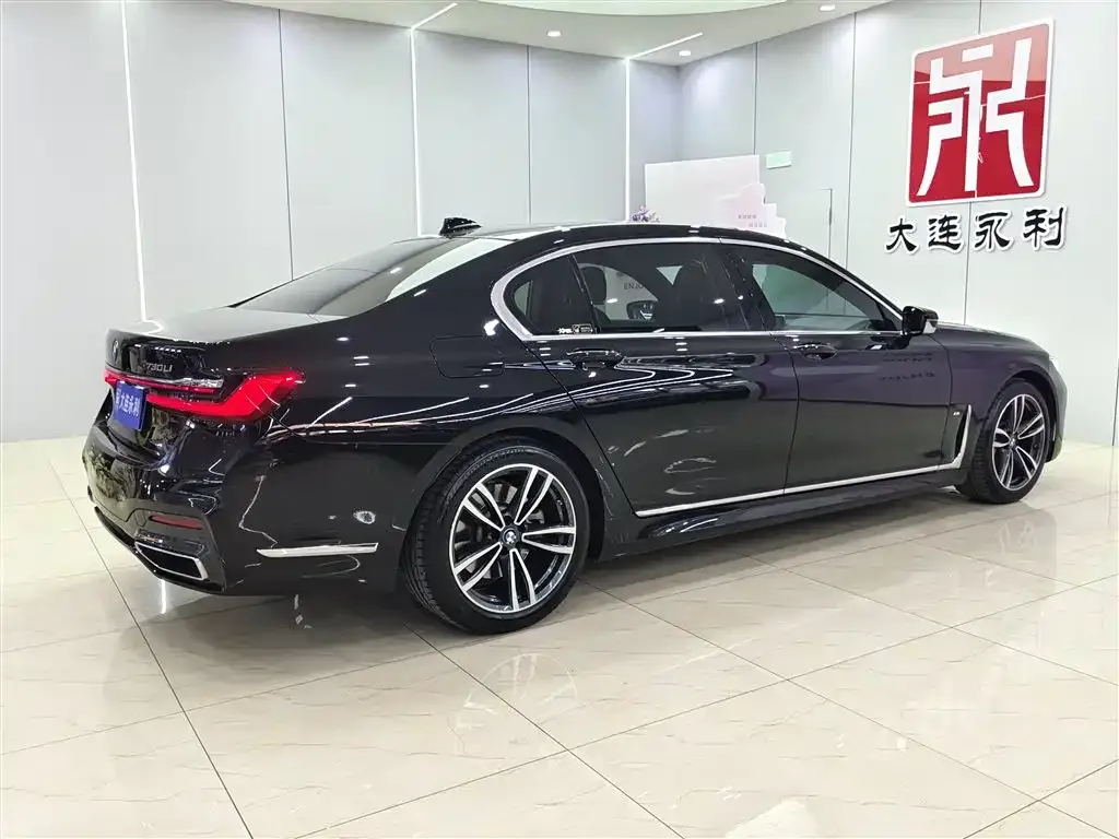 BMW 7 Series 2021 из CN, фото 5