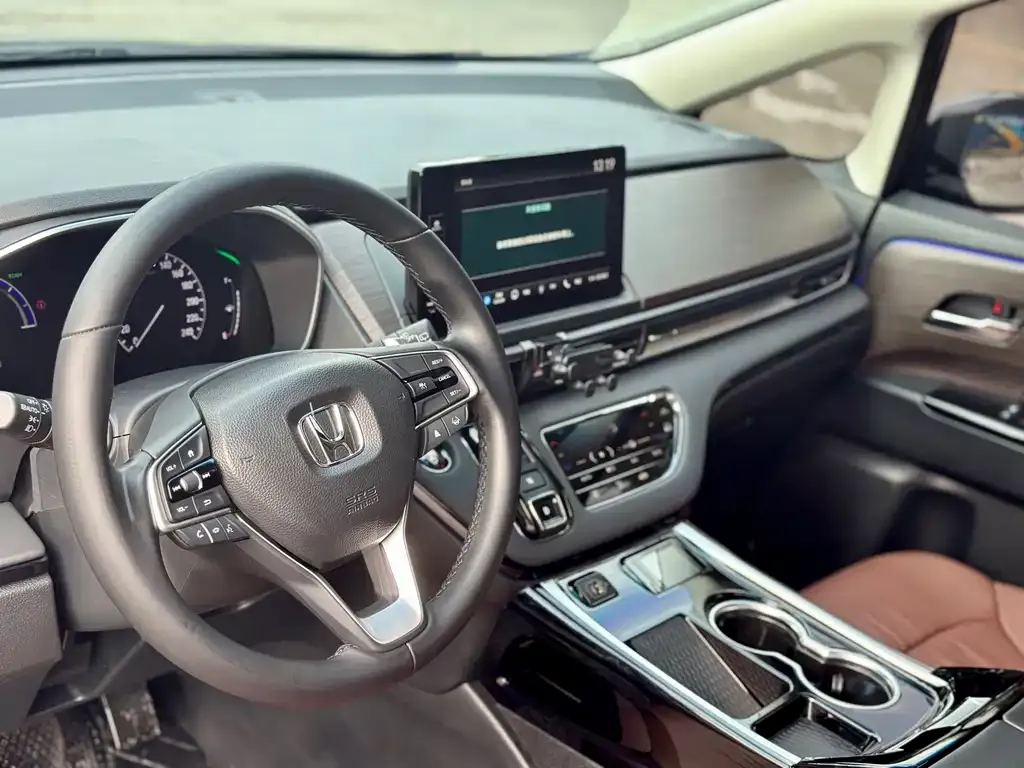 Honda Odyssey 2023 из CN, фото 4