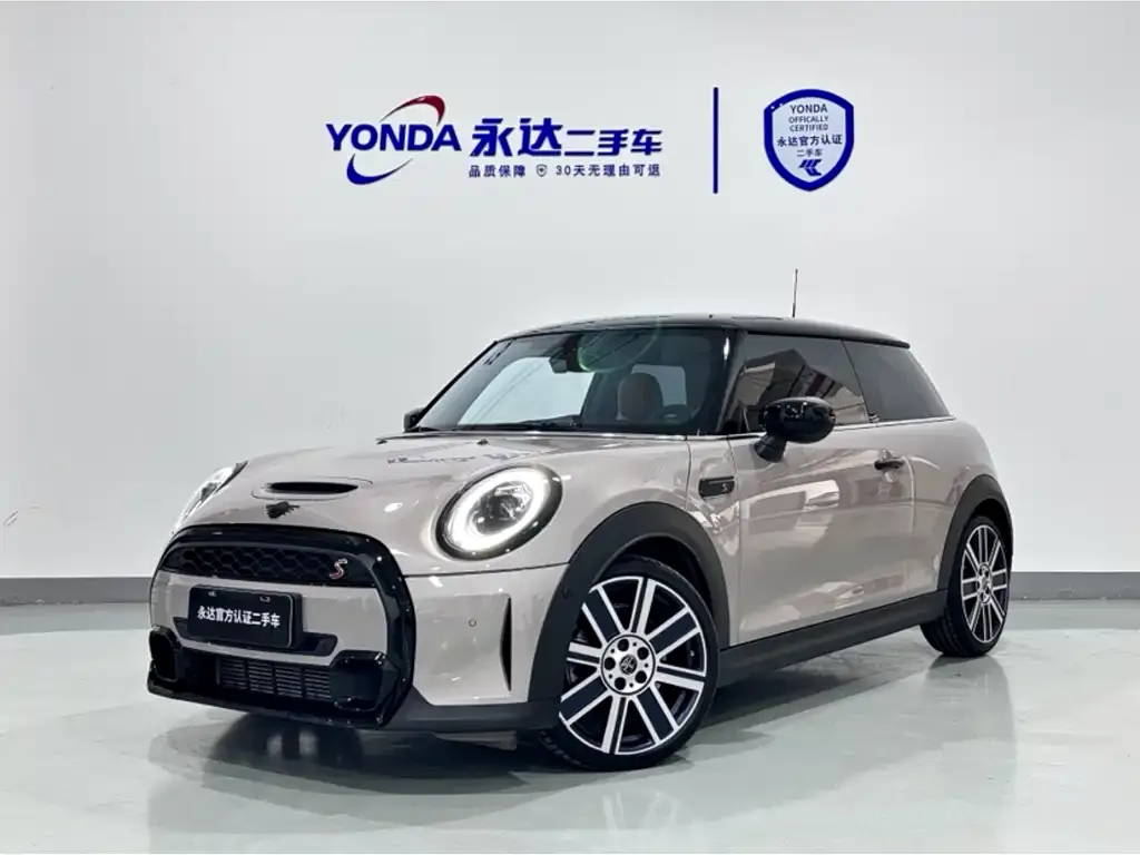 MINI Cooper (3-door) 2024 из CN, фото 1