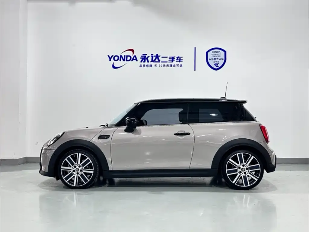 MINI Cooper (3-door) 2024 из CN, фото 4