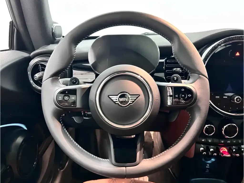 MINI Cooper (3-door) 2024 из CN, фото 8