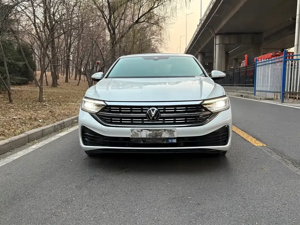 Volkswagen Sagitar 2023 из CN, фото 2