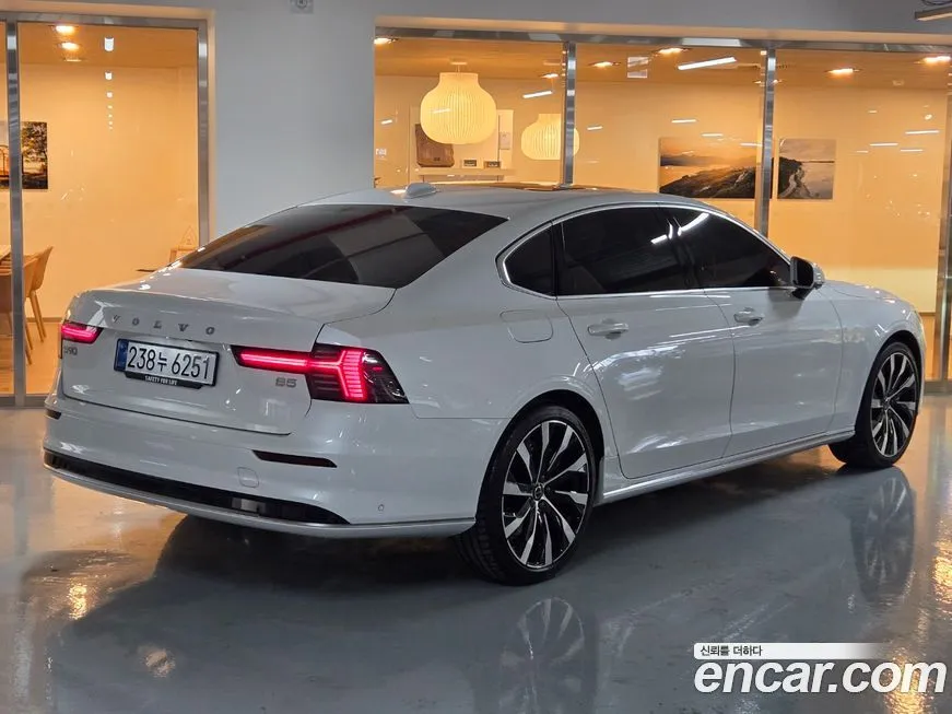 Volvo S90 — фото 7