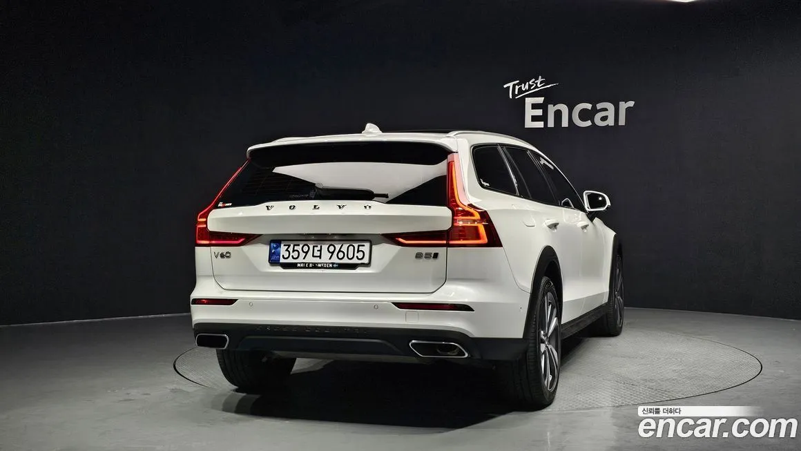 Volvo V60 — фото 4