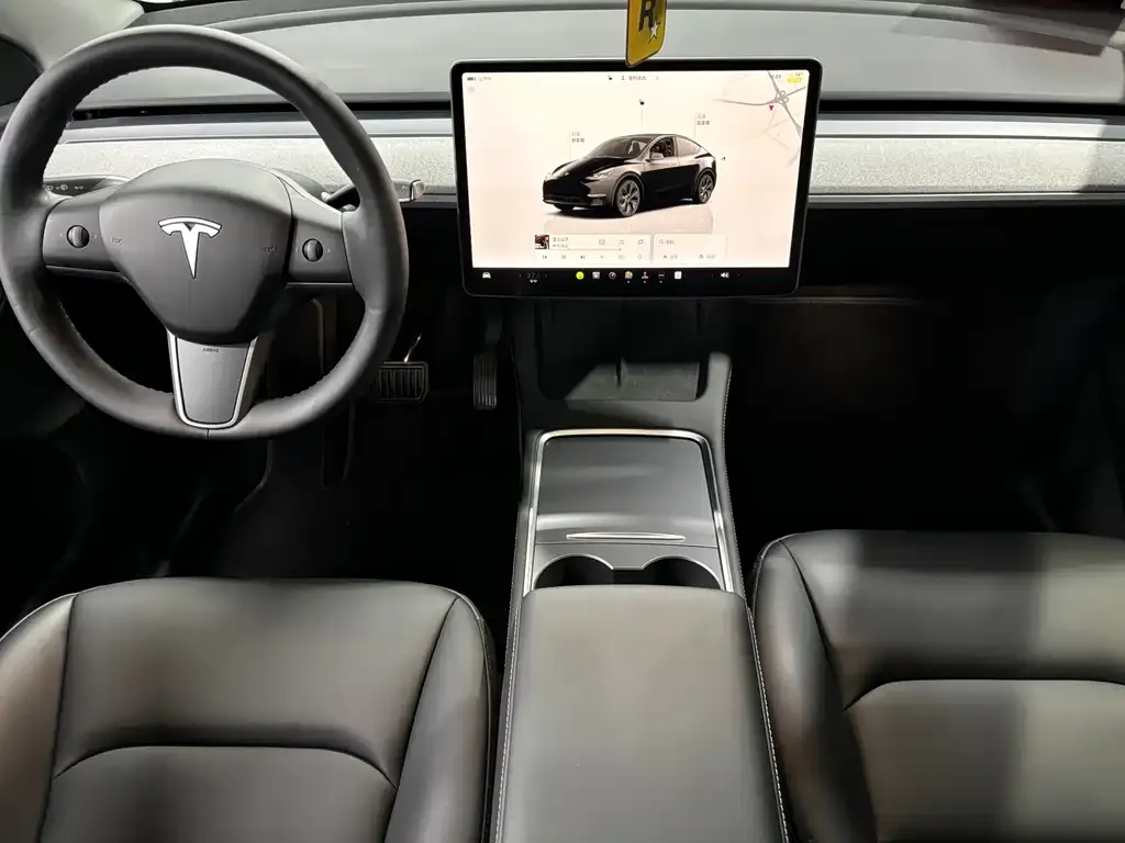 Tesla Model Y 2023 из CN, фото 8