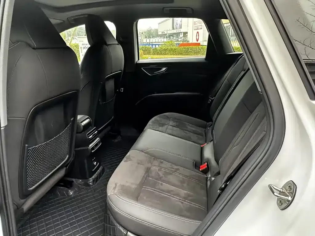 Audi Q4 e-tron 2023 из CN, фото 5