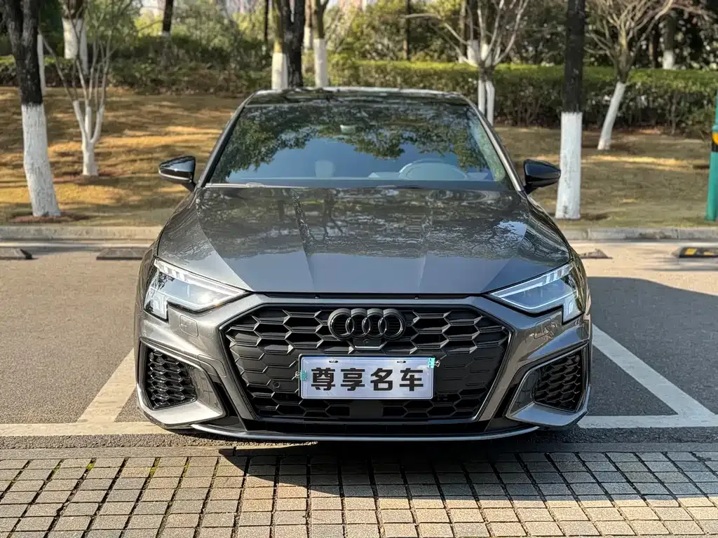 Audi A3 2023 из CN, фото 4