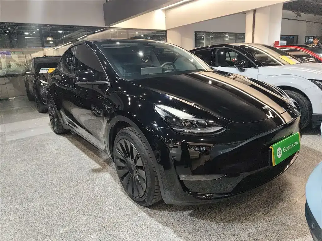 Tesla Model Y — фото 7