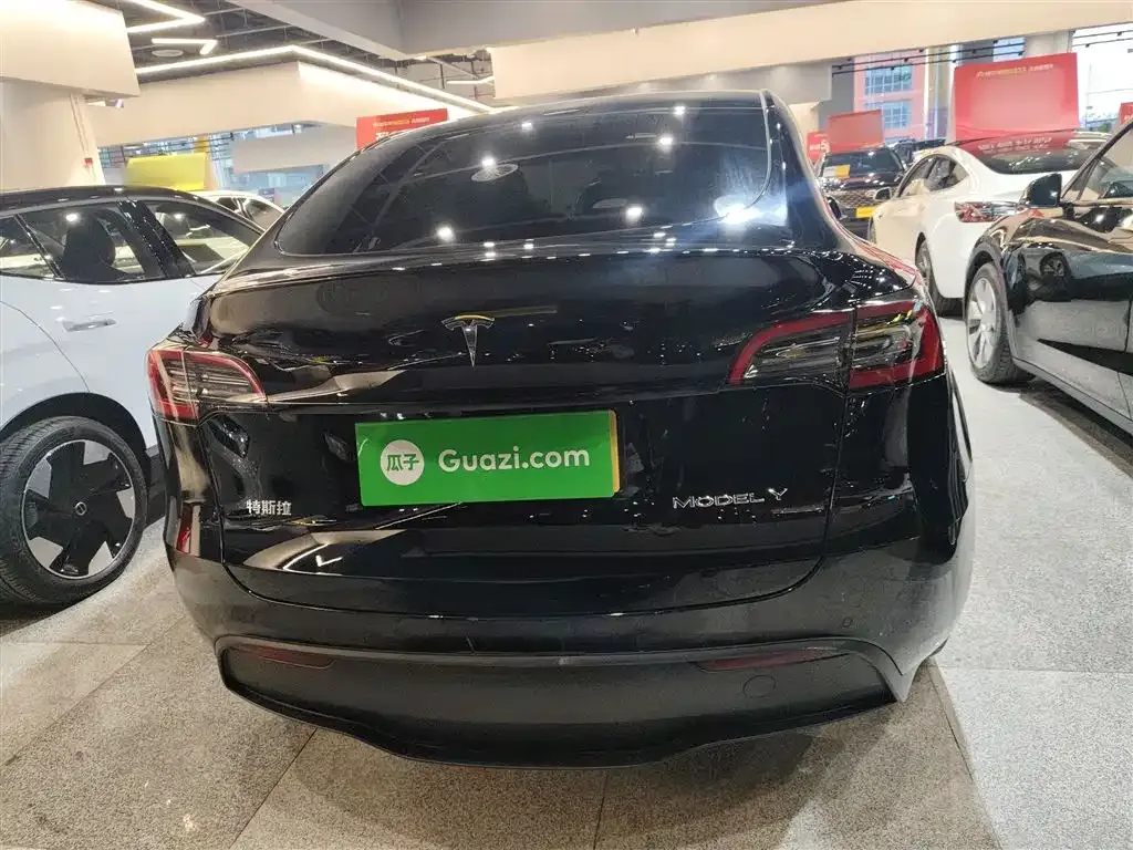 Tesla Model Y — фото 4