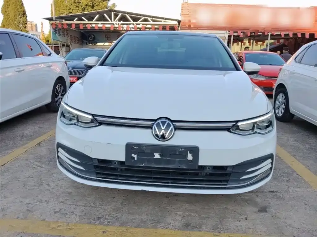 Volkswagen Golf 2023 из CN, фото 3