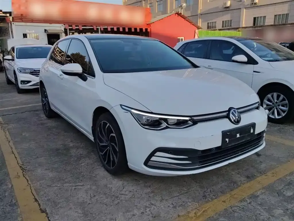 Volkswagen Golf 2023 из CN, фото 4