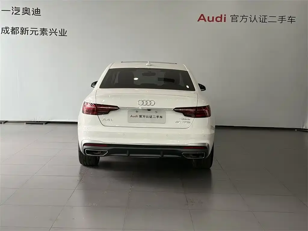 Audi A4L 2021 из CN, фото 3