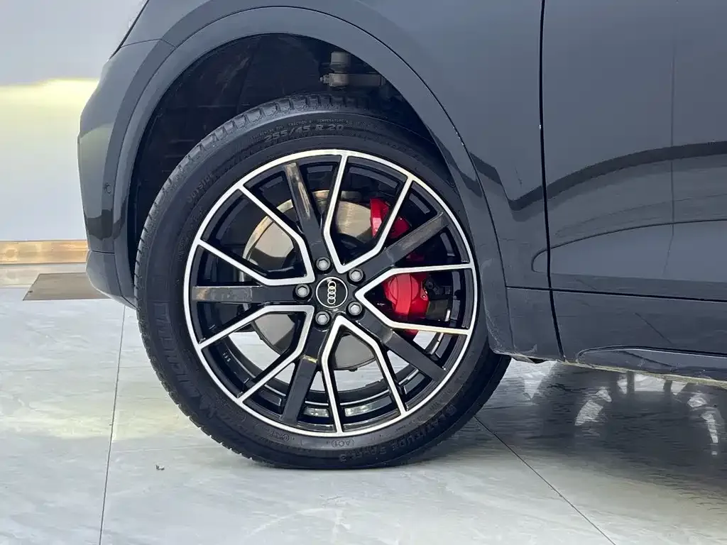 Audi Q5L 2025 из CN, фото 4