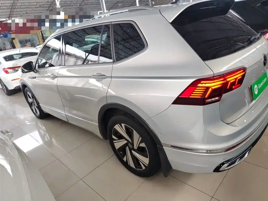 Volkswagen Tiguan L 2023 из CN, фото 8