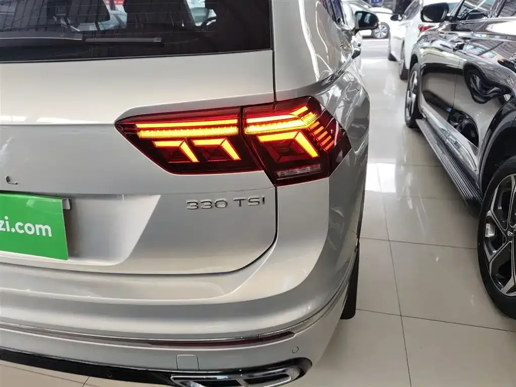 Volkswagen Tiguan L 2023 из CN, фото 4