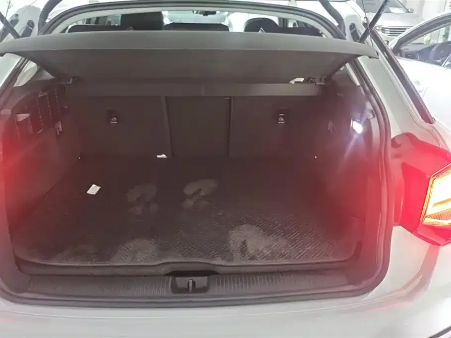 Audi Q2L 2023 из CN, фото 6