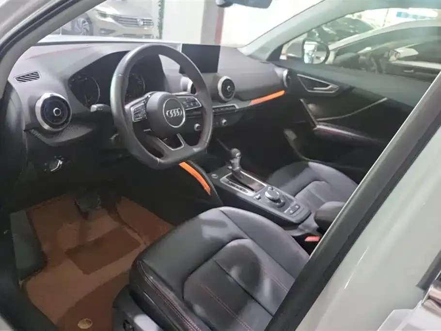 Audi Q2L 2023 из CN, фото 7