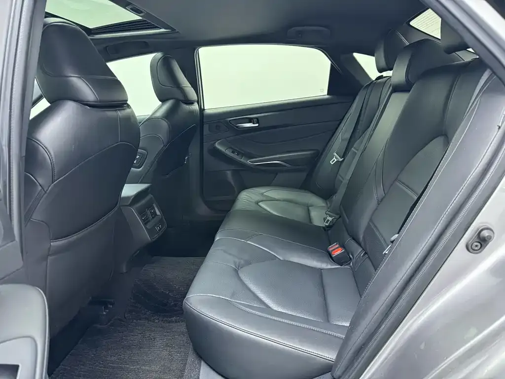Toyota Avalon 2021 из CN, фото 8